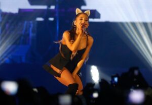 Ariana Grande 1024x710 Ariana Grande 1024x710