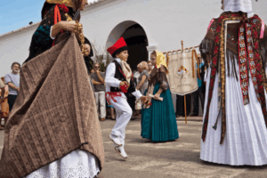 Ball pag&egrave;s durante Sant Mateu