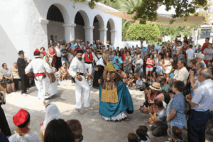 Ball pag&egrave;s durante las Fiestas de Jes&uacute;s. ARCHIVO.