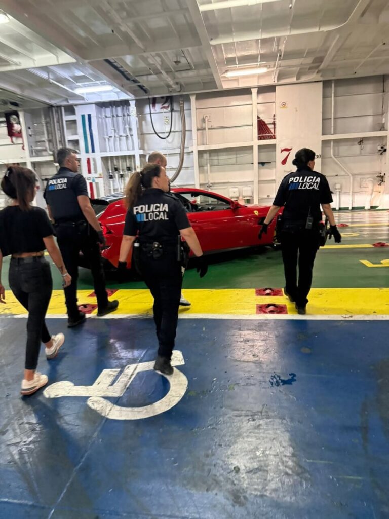 Esta semana nos avisaron desde Astilleros en un barco venían tres personas muy violentas que se