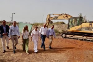 La presidenta del Govern, Marga Prohens, visita las obras del futuro CEIP Es Farall&oacute; de Santa Eul&agrave;ria.