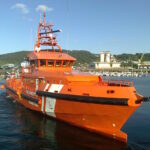 Rescatan a tres tripulantes de un velero a la deriva en Ibiza