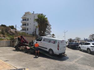Transporte ilegal sancionado en el puerto de Ibiza.