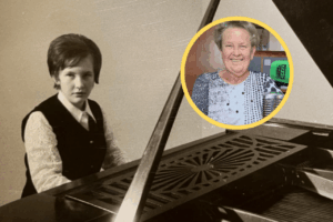 Vera Sykora pequeña tocando el piano y en la actualidad en una entrevista en Onda Cero. (1)
