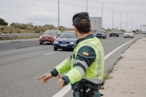 La DGT multa hasta 200 euros por 'icing'