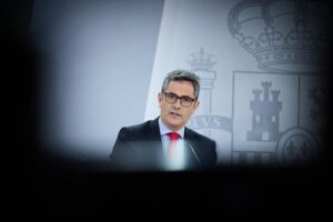 El ministro F&eacute;lix Bola&ntilde;os present&oacute; una queja por los tratos del juez Peinado