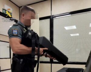 Sucesos. La Guardia Civil detecta un vuelo irregular de dron en las inmediaciones del Palacio de la Almudaina