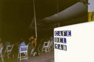 Caf&eacute; del Mar durante los a&ntilde;os 90's. Archivo
