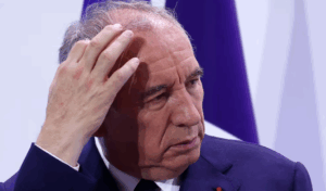 El primer ministro de Francia pierde la moción de confianza