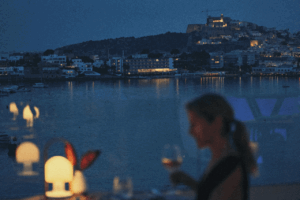 Cena en el Restaurante Up&Down by night @majaostudio1032