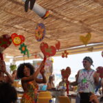 Ibiza despide el verano con el &uacute;ltimo Flower Day 2025 en Playa d&rsquo;en Bossa