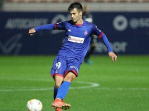 El futbolista fue duramente sancionado por irregularidades legales