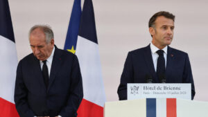 Emmanuel Macron y Francois Bayrou Emmanuel Macron y Francois Bayrou