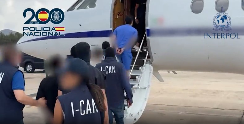 Extradición de miembros de la mafia calabresa.