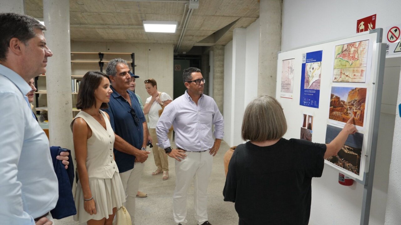 Inauguración Laboratorio Arqueológico. Inauguración Laboratorio Arqueológico.