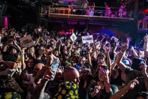 Kevin & Perry Amnesia Experience. Archivo