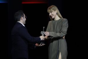 La actriz se convirtió en la persona más joven en recibir el Premio Donostia La actriz se convirtió en la persona más joven en recibir el Premio Donostia