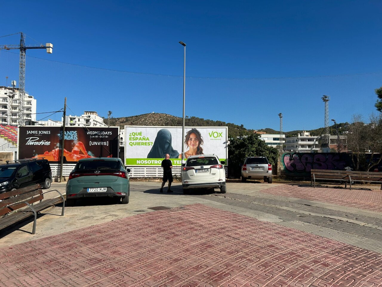 La polémica valla de Vox en Ibiza1