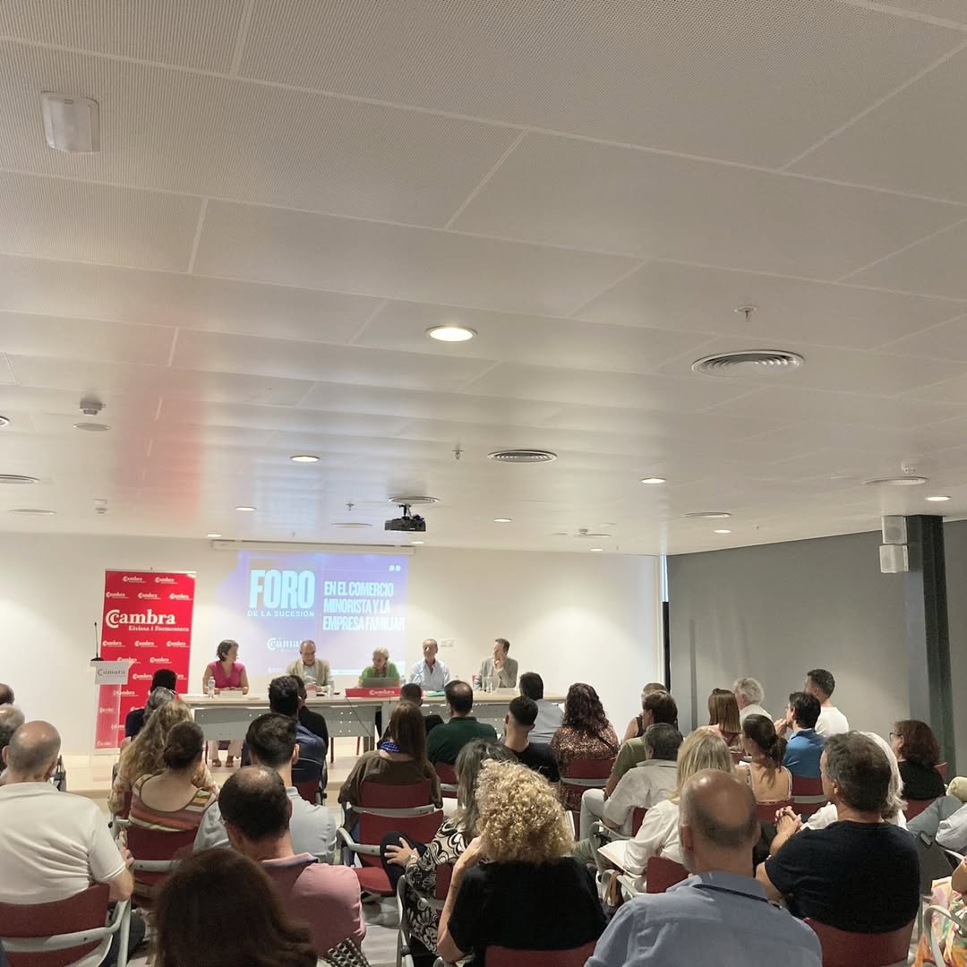 Reunión de la Cámara de Comercio de Ibiza y Formentera .