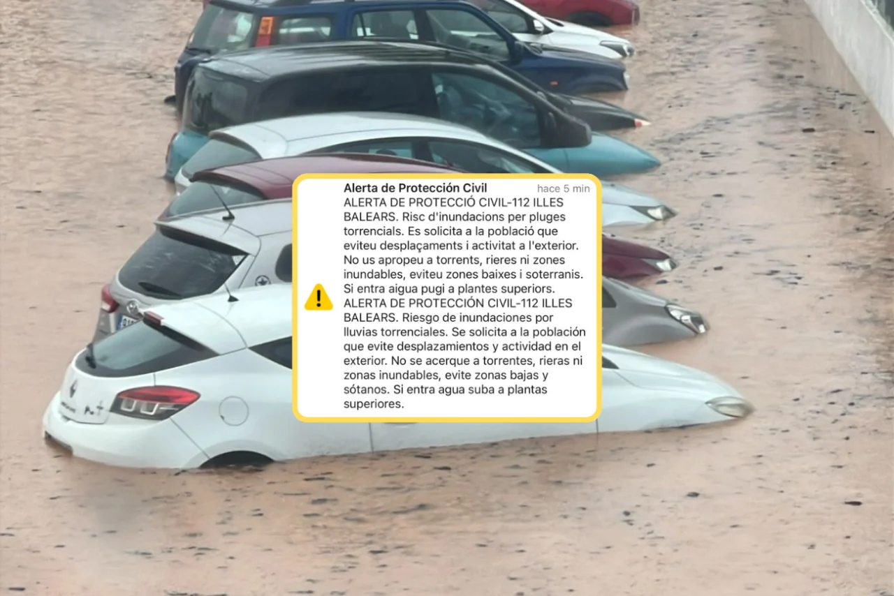 Alerta de Protección Civil sobre inundaciones en Ibiza en un mensaje en un móvil