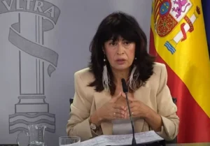 Ministra presentando el anteproyecto de ley sobre violencia vicaria en Espa&ntilde;a.