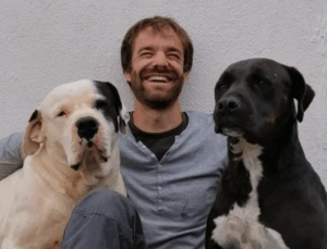 V&iacute;ctor Colomar Costa