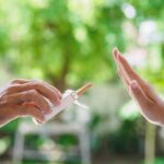 Nueva Ley Antitabaco: estas son las medidas clave de la normativa que cambia fumar en terrazas, playas y vapeadores