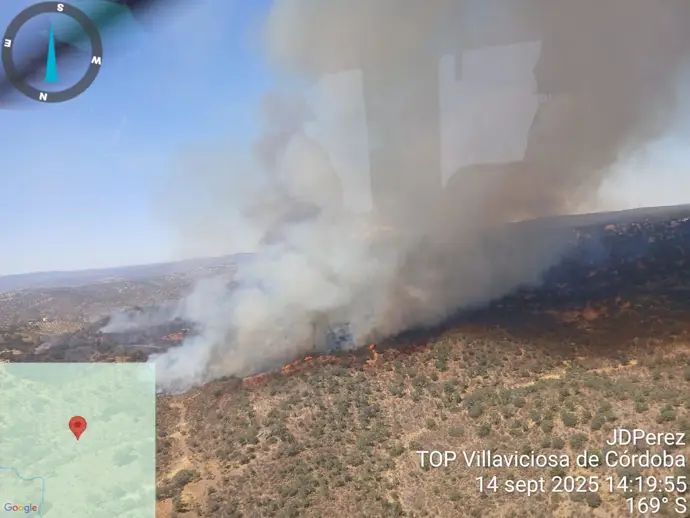 Imagen aérea de un incendio declarado en Pozoblanco (Córdoba)