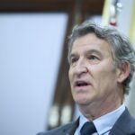 El presidente del PP, Alberto Núñez Feijóo, durante una rueda de prensa en el Congreso