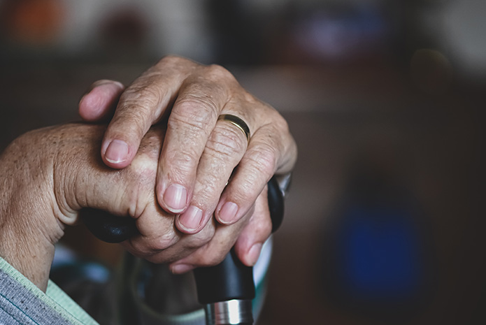 mayores de 65 años