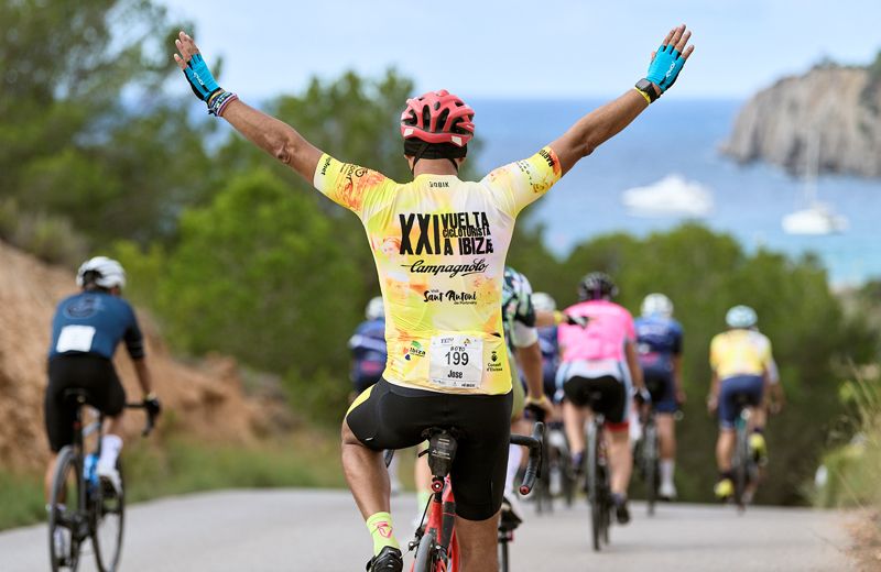 vuelta cicloturista a ibiza campagnolo foto 4