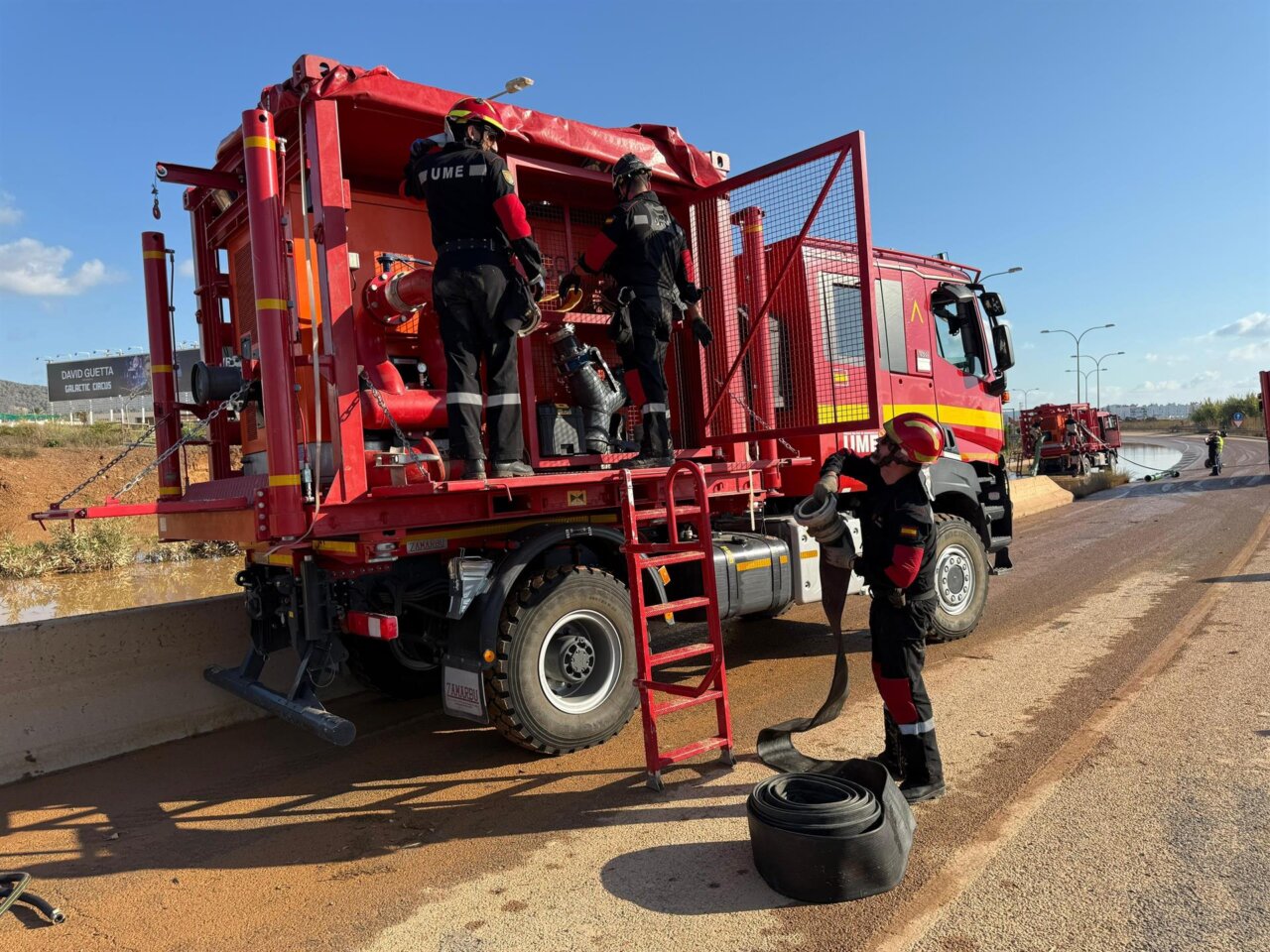Miembros de la UME trabajando en Ibiza tras inundaciones recientes