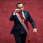 José Jerí asumiendo la presidencia interina de Perú en el Congreso