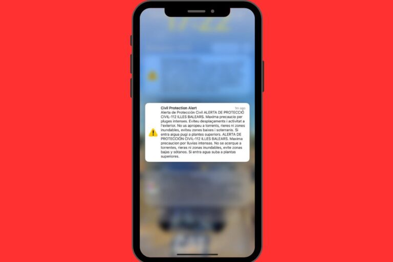 Notificación de alerta de Protección Civil en un móvil