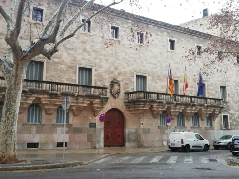 Fachada de la Audiencia Provincial de Palma.