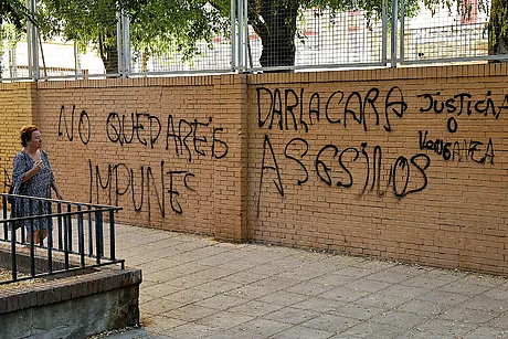 Pintadas en el colegio Irlandesas de Loreto de Sevilla