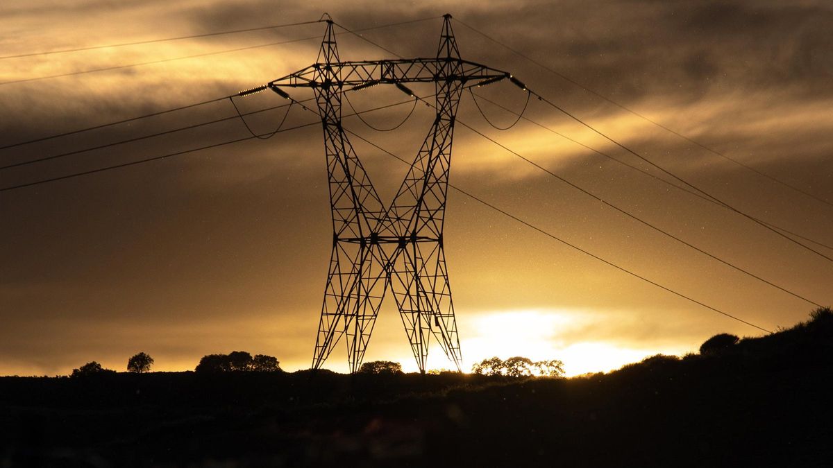 Torre de alta tensión eléctrica