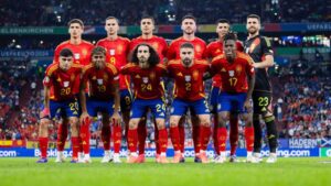 Jugadores de la selección española de fútbol en una alineación