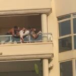 Intervención policial en un balcón durante una fiesta en Ibiza