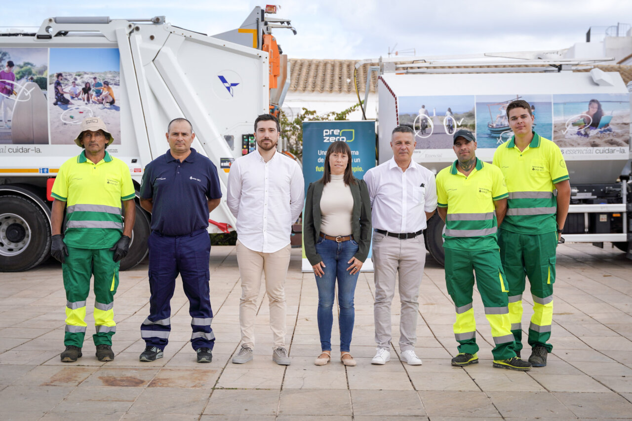 Presentación de la campaña Formentera Essencial con equipo de trabajo