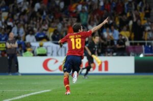 Jordi Alba celebrando un gol en la Eurocopa 2012 con la selección española