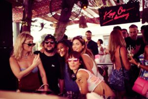 Keep On Dancing en Ibiza. Archivo