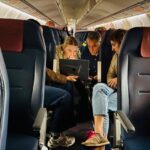 Marga Prohens y equipo en avión durante tormenta en Ibiza