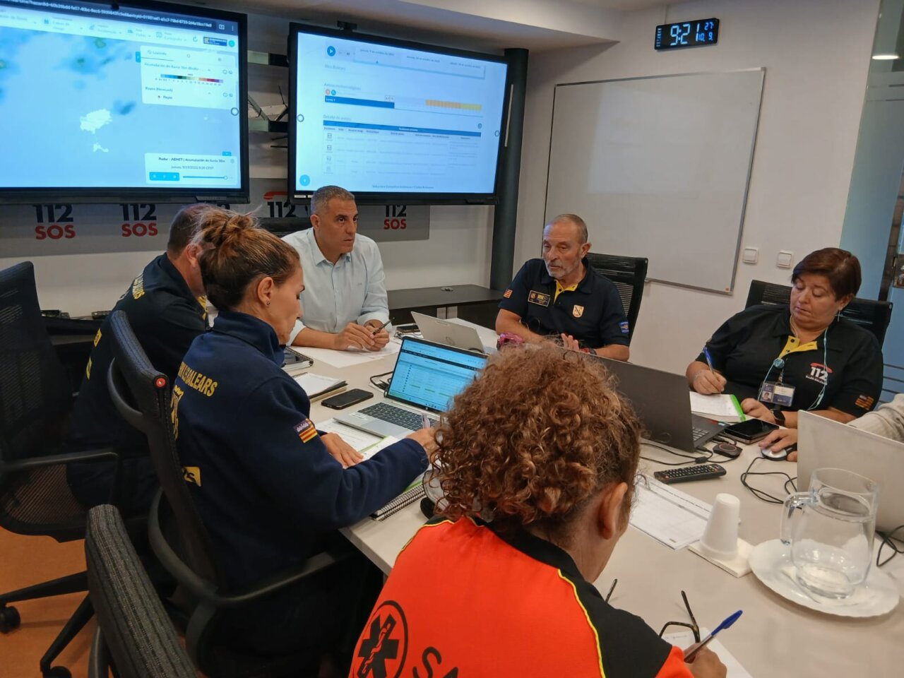 Reunión del equipo de emergencia en Ibiza durante alerta de lluvias