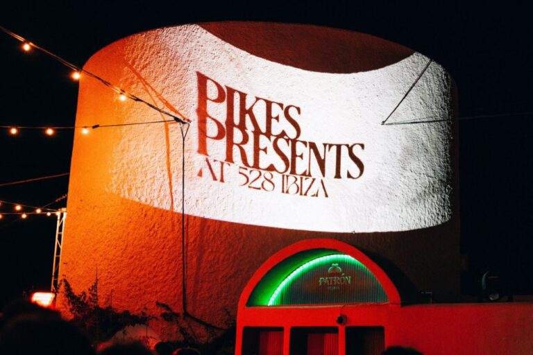 Pikes Presents en 528 Ibiza. Archivo