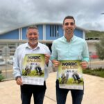 Dos hombres sosteniendo un cartel de Nordic Walking 2025-26