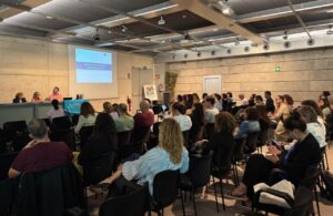 Reunión de coordinación del proyecto EuroFP Balears 9 con participantes atentos.