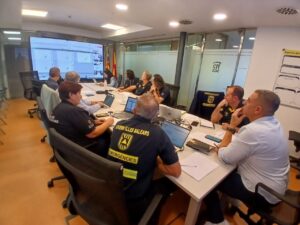 Reunión de emergencia en Ibiza sobre la DANA con varios participantes