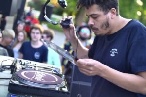 Seth Troxler durante un set para Cercle. Archivo