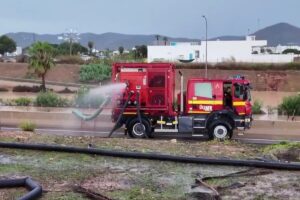 Maquinaria de la UME trabajando en Ibiza para achicar agua acumulada
